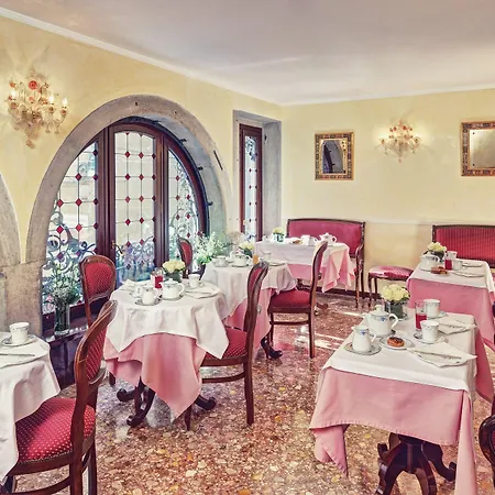 Firenze Hotel 3*