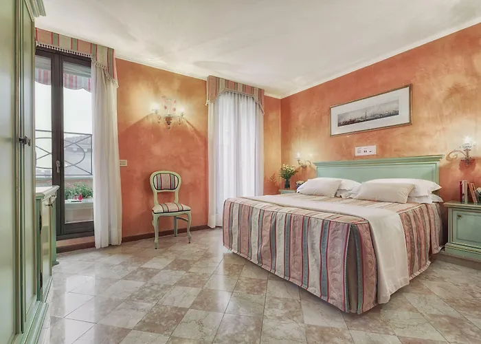 Hotel Firenze 3*