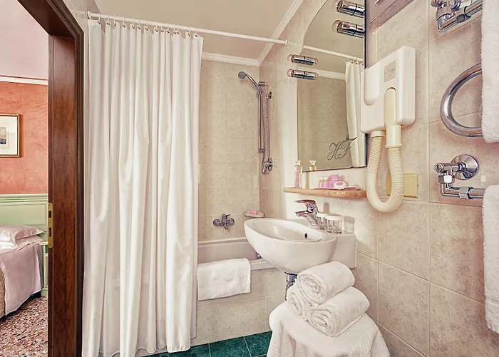 Firenze Hotel 3*